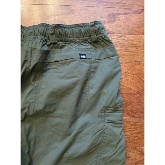 REI Forest Green Convertible Hiking Pants Size 8 - Picture 12 of 14